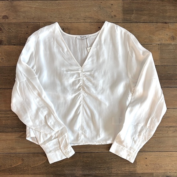 MADEWELL White blouse Brushed Ruched-Front Top Minimalist Lightweight Layering - Picture 3 of 10